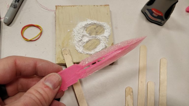 Filling blade with superglue and talc mix